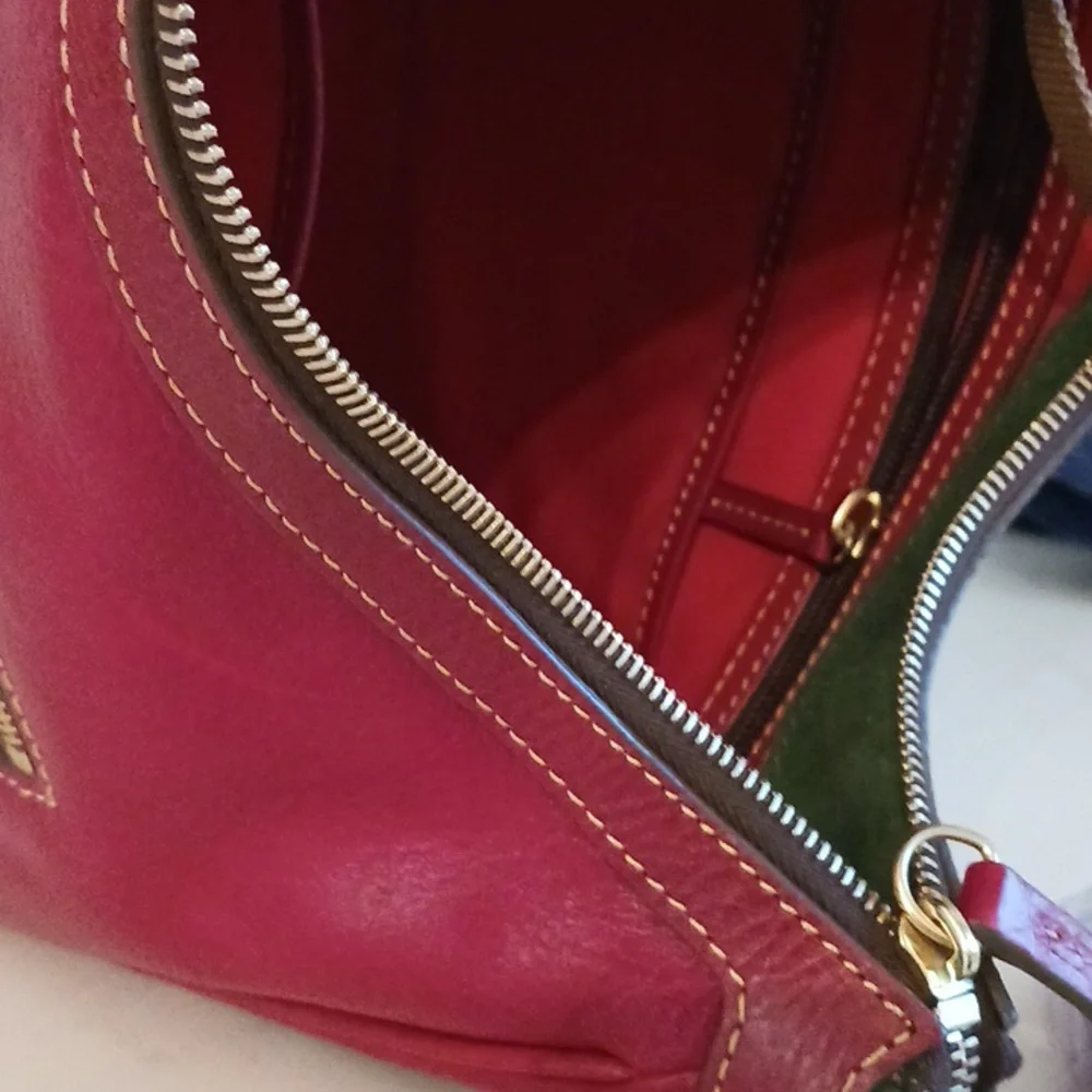 Dooney & Bourke Nwt Red Hobo Cross Body Bag. - Picture 7 of 13